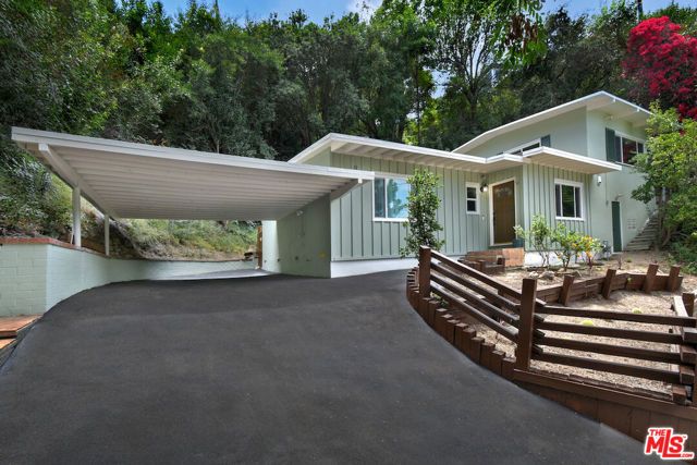 15170 Encanto Drive, Sherman Oaks, CA 91403