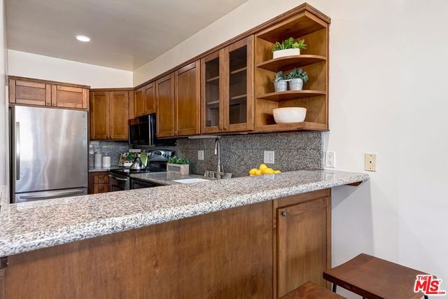 901 10th Street 303, Santa Monica, CA 90403