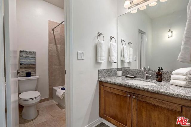 901 10th Street 303, Santa Monica, CA 90403