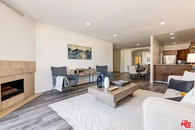 901 10th Street 303, Santa Monica, CA 90403