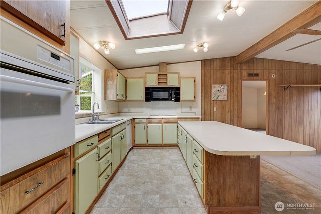 11627 SE Sedgwick Road, Southworth, WA 98366
