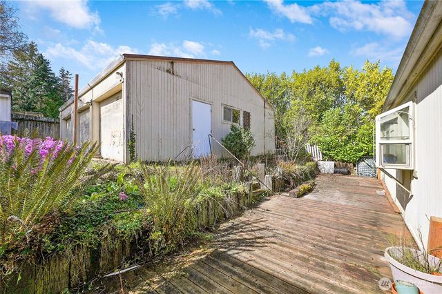 11627 SE Sedgwick Road, Southworth, WA 98366