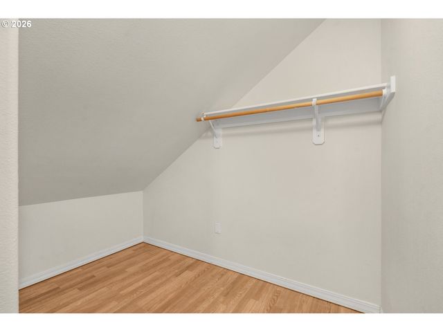 21223 Ne SHORE Dr, Fairview, OR 97024