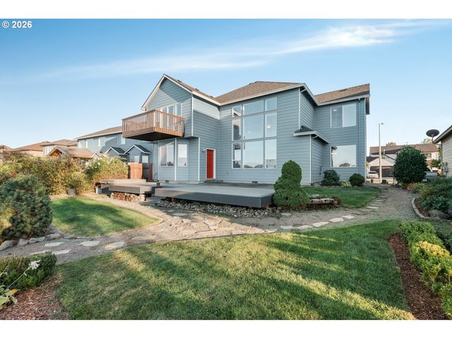 21223 Ne SHORE Dr, Fairview, OR 97024