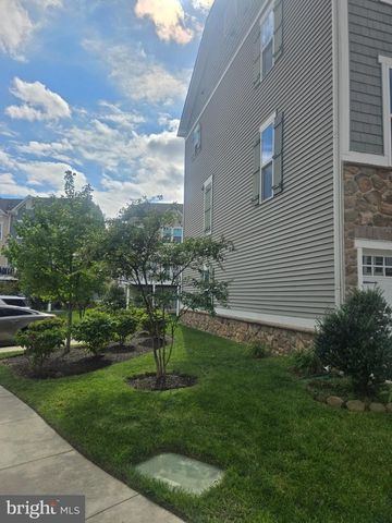 8109 SECLUDED LN, Dundalk, MD 21222