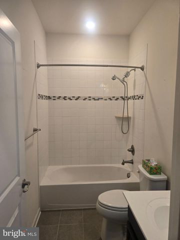 8109 SECLUDED LN, Dundalk, MD 21222