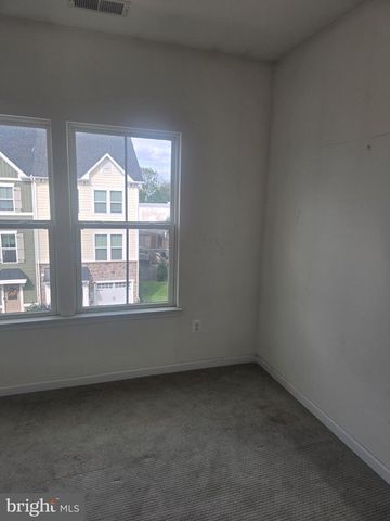 8109 SECLUDED LN, Dundalk, MD 21222