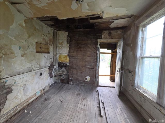 2917 McClellan Street, Detroit, MI 48214