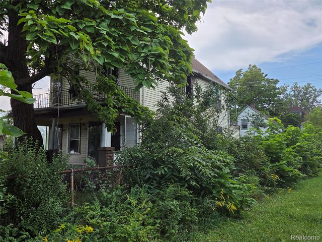2917 McClellan Street, Detroit, MI 48214