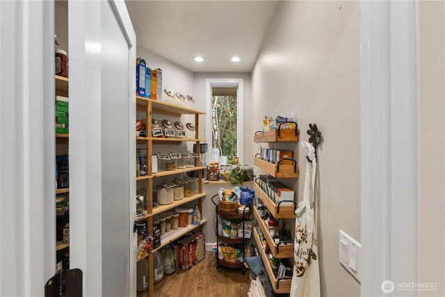 11700 198th Ave SE, Issaquah, WA 98027