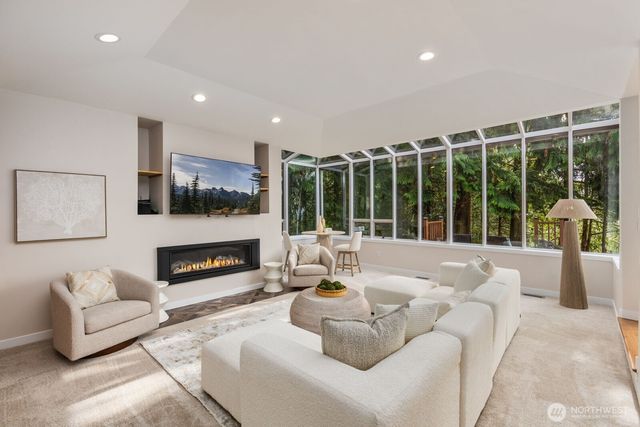 11700 198th Ave SE, Issaquah, WA 98027