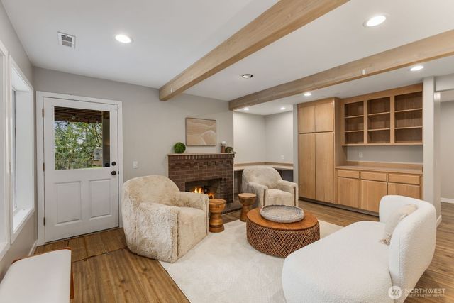 11700 198th Ave SE, Issaquah, WA 98027