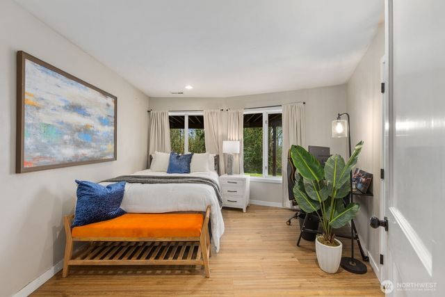 11700 198th Ave SE, Issaquah, WA 98027