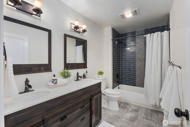 11700 198th Ave SE, Issaquah, WA 98027