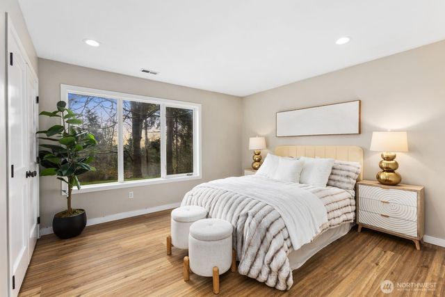 11700 198th Ave SE, Issaquah, WA 98027