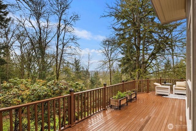 11700 198th Ave SE, Issaquah, WA 98027