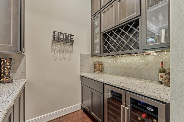 16707 Stonecrest Drive, Conroe, TX 77302