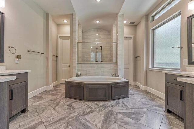 16707 Stonecrest Drive, Conroe, TX 77302