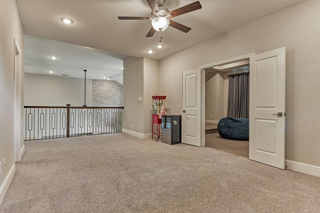 16707 Stonecrest Drive, Conroe, TX 77302