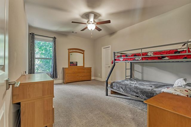 16707 Stonecrest Drive, Conroe, TX 77302