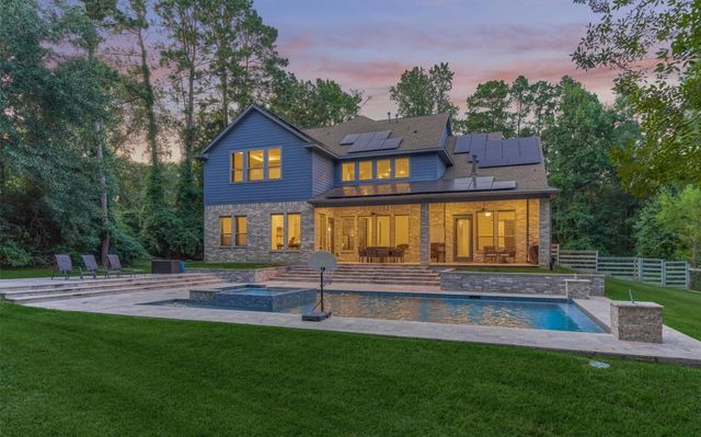 16707 Stonecrest Drive, Conroe, TX 77302