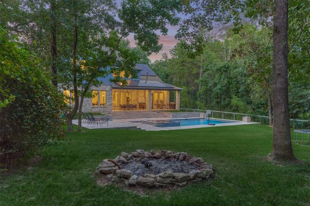 16707 Stonecrest Drive, Conroe, TX 77302