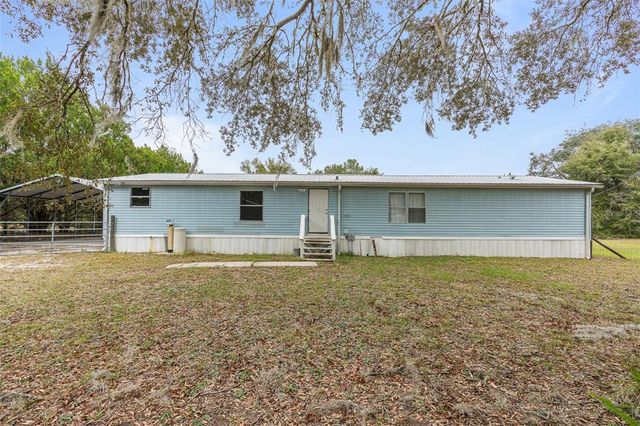 111 RALEIGH AVENUE, Satsuma, FL 32189
