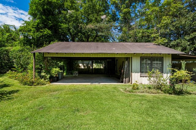 1136 E Dinglewood Drive, Columbus, GA 31906