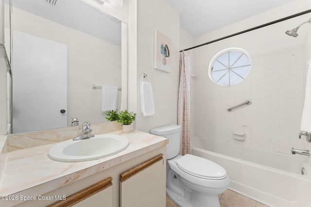 1430 Malibu Circle NE 111, Palm Bay, FL 32905