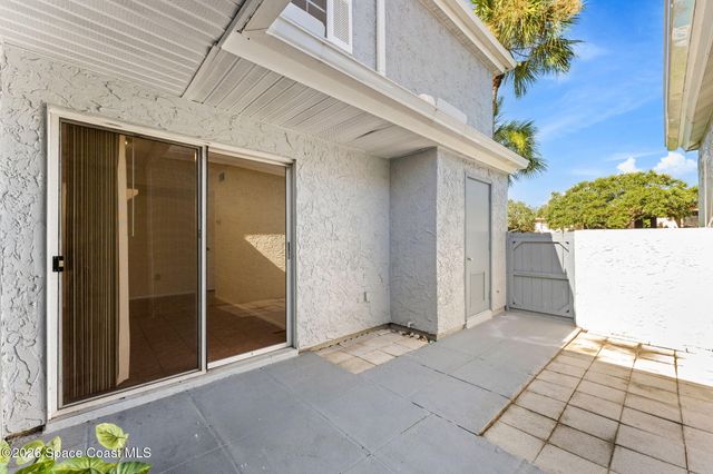 1430 Malibu Circle NE 111, Palm Bay, FL 32905