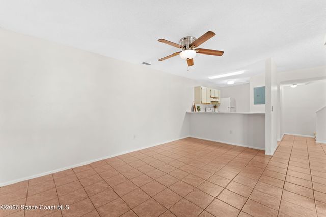 1430 Malibu Circle NE 111, Palm Bay, FL 32905