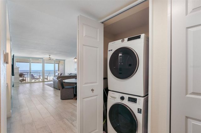 2900 GULF BOULEVARD 202, Belleair Beach, FL 33786