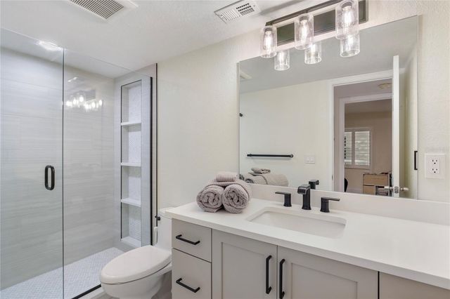 2900 GULF BOULEVARD 202, Belleair Beach, FL 33786