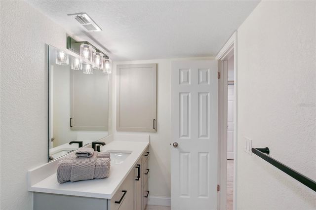 2900 GULF BOULEVARD 202, Belleair Beach, FL 33786