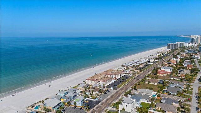 2900 GULF BOULEVARD 202, Belleair Beach, FL 33786