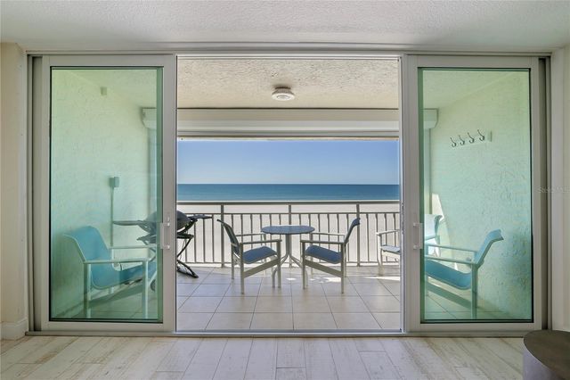 2900 GULF BOULEVARD 202, Belleair Beach, FL 33786