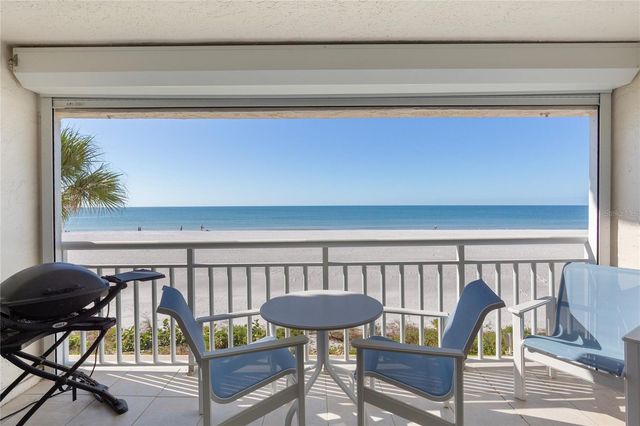 2900 GULF BOULEVARD 202, Belleair Beach, FL 33786