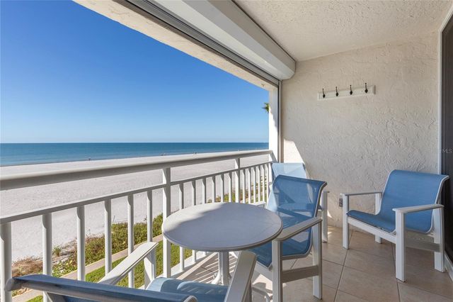 2900 GULF BOULEVARD 202, Belleair Beach, FL 33786