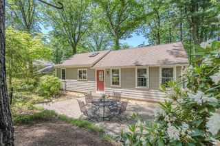 31 Lake View Drive, Strafford, NH 03884