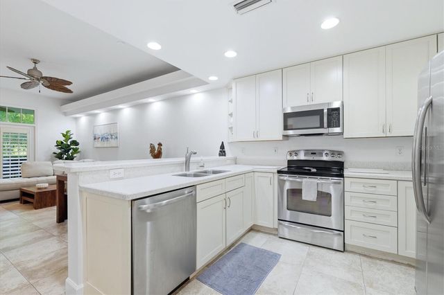 3803 54TH DRIVE W 103, Bradenton, FL 34210