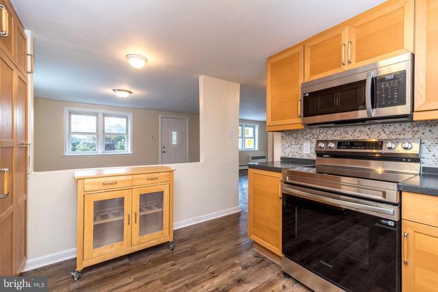 3104 N WALES RD, Eagleville, PA 19403