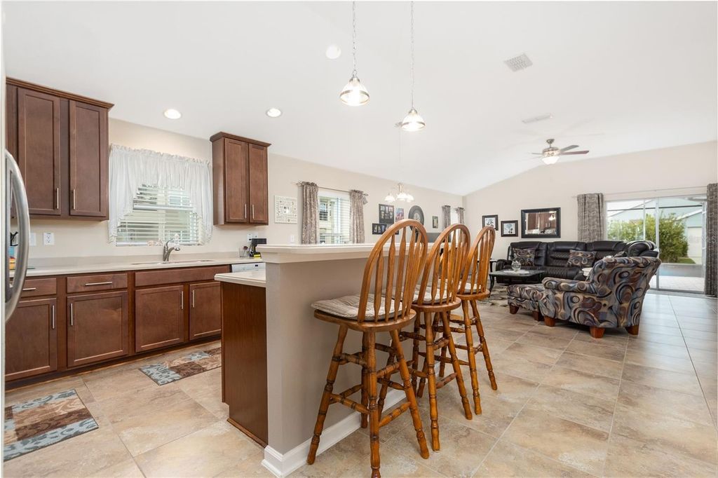 Image 10 of property listing at 3371 PINTELLO AVENUE, New Smyrna Beach, FL 32168