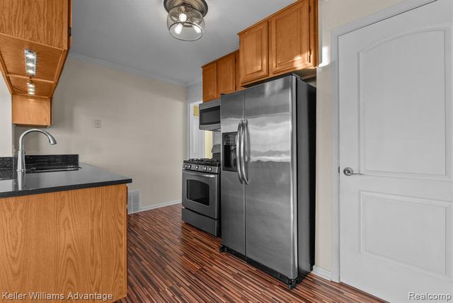 1612 Donald Avenue, Royal Oak, MI 48073