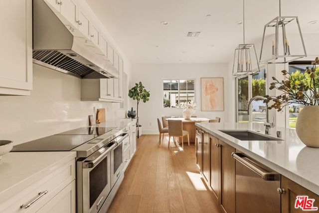 5109 Genesta Avenue, Encino, CA 91316