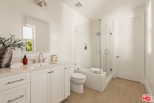 5109 Genesta Avenue, Encino, CA 91316