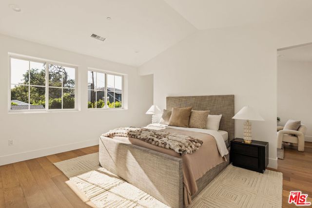 5109 Genesta Avenue, Encino, CA 91316