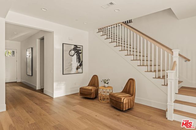 5109 Genesta Avenue, Encino, CA 91316
