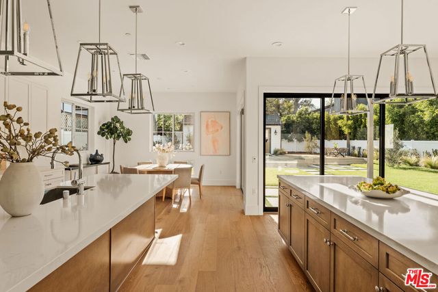 5109 Genesta Avenue, Encino, CA 91316