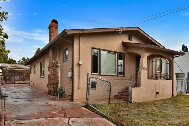 3350 Brookdale Avenue, Oakland, CA 94602