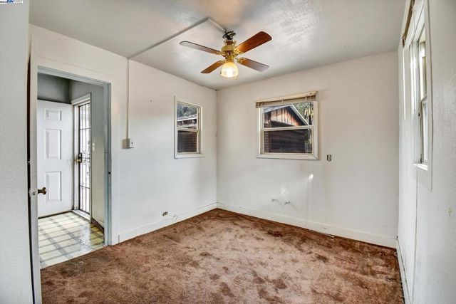 3350 Brookdale Avenue, Oakland, CA 94602